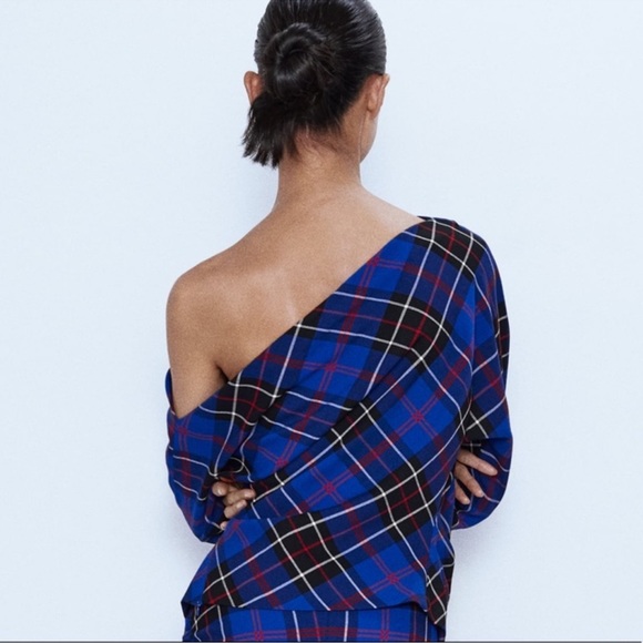 NWT ZARA Asymmetric Plaid Blue Top Size M  🦋Bloggers Favorite🦋 - Picture 6 of 16
